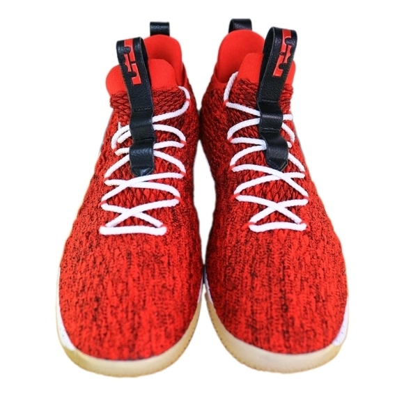 Nike LeBron 15 Low University Red Men's Size 10.5 (EUC) - Picture 3 of 9